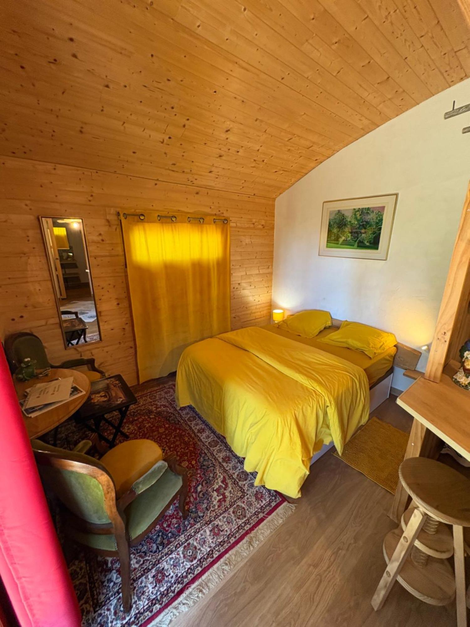 Chalet Grenouille Domaine De La Mamounette Champclause Exterior foto